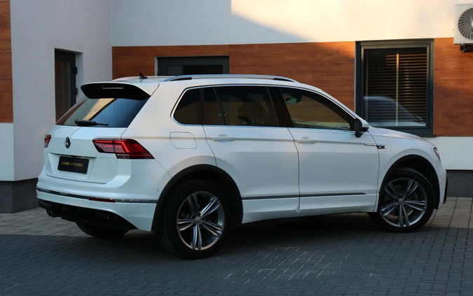 Volkswagen Tiguan cena 135050 przebieg: 71900, rok produkcji 2019 z Zelów małe 742